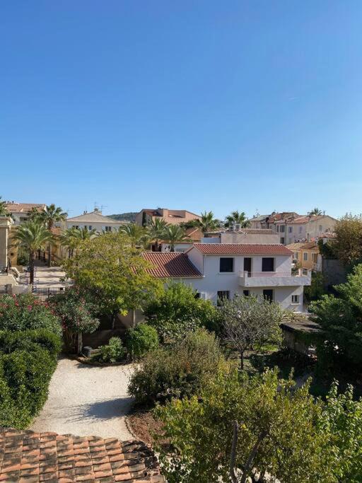 Tres Bel Appartement, Port Sanary, מראה חיצוני תמונה