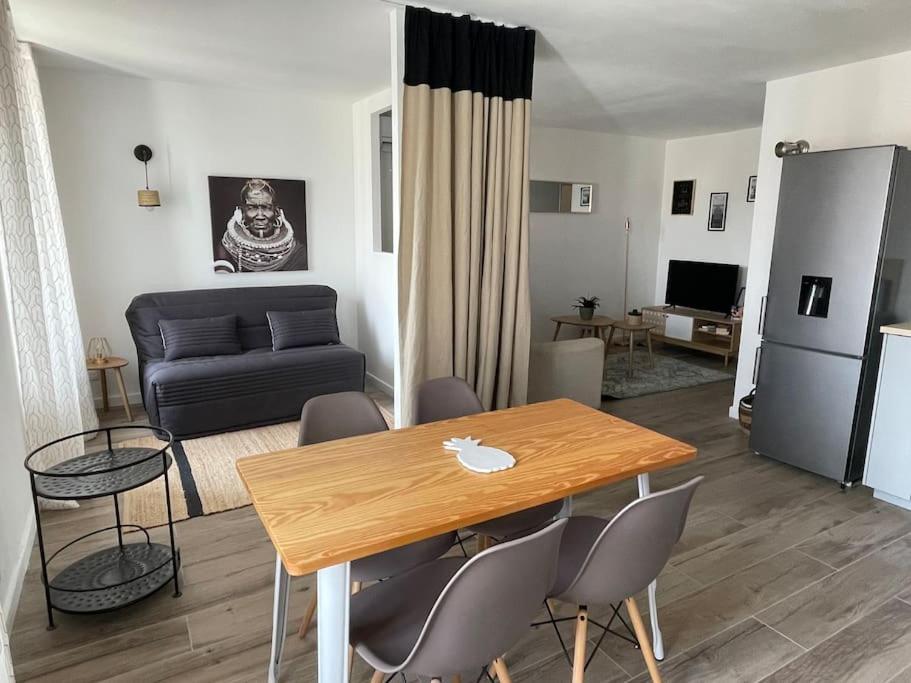 Tres Bel Appartement, Port Sanary, מראה חיצוני תמונה